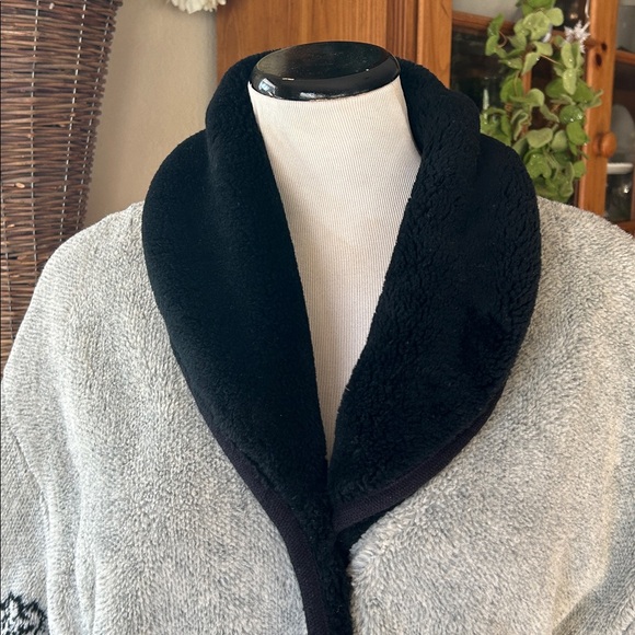 Vintage Nordic Lights Reversible Oversized Faux Fur Coat Size Medium flaw - Picture 6 of 16